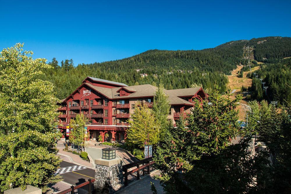 Lodging Ovations Hotel Whistler Bagian luar foto