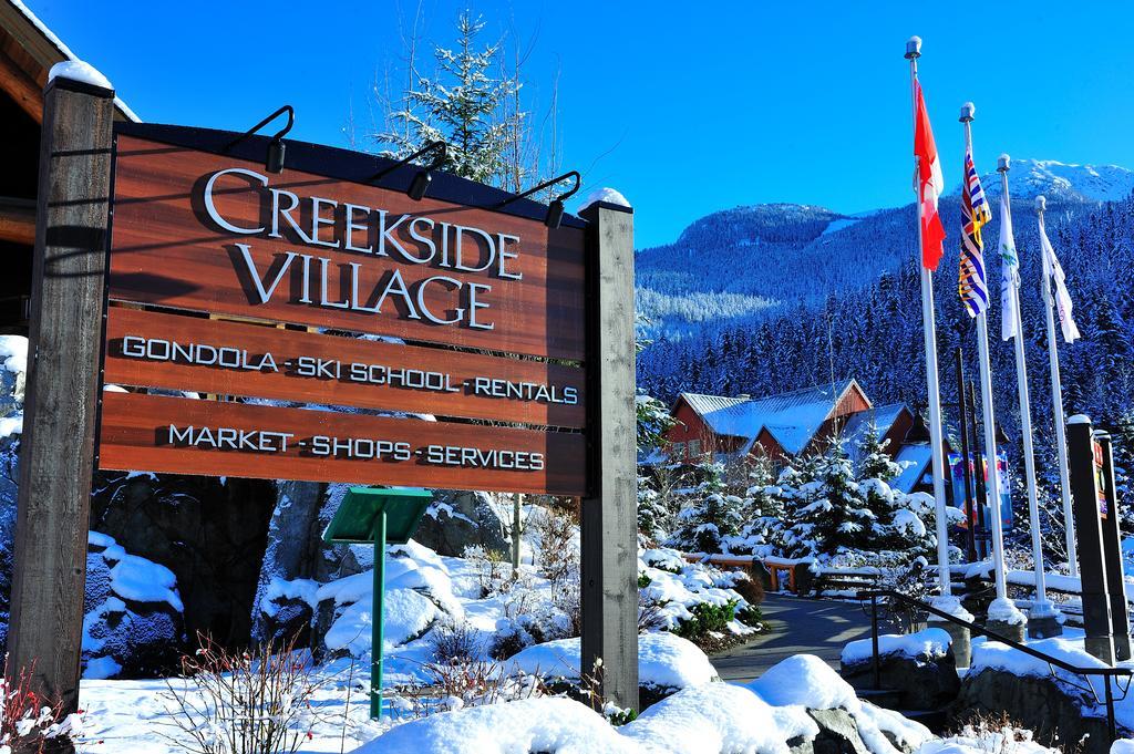 Lodging Ovations Hotel Whistler Bagian luar foto